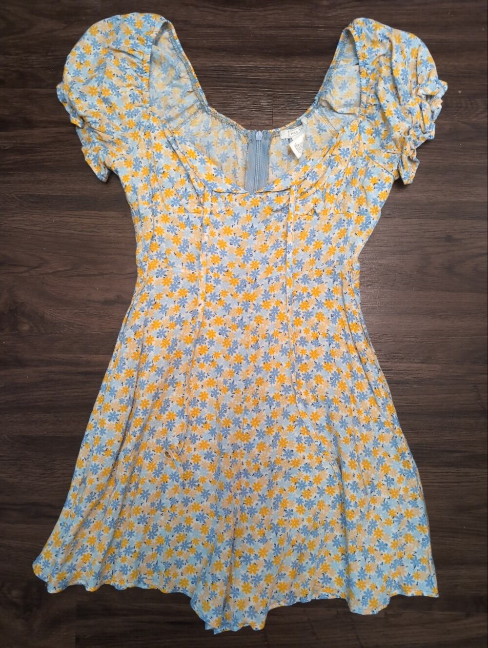 Full Tilt Yellow & Light Blue Daisy Print Casual Dress